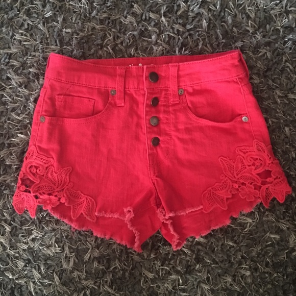 Red shorts Bran New without tags - Picture 1 of 4
